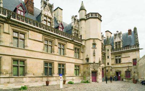 The Cluny Museum and thermal baths